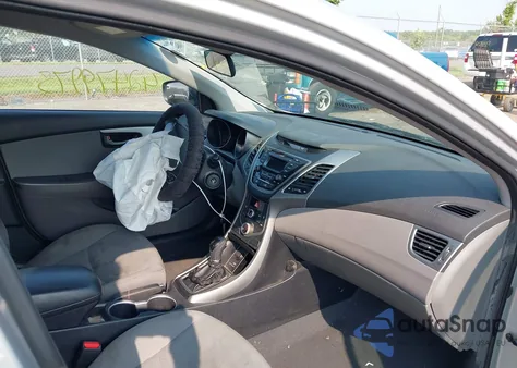 2016 Hyundai Elantra Se из США, поврежденный, VIN 5NPDH4AE7GH696400